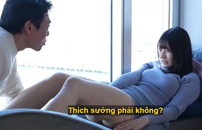 Buổi hẹn kín đáo giữa lão bác và cô minh tinh tuổi teen mới chân ướt chân ráo ở nhà nghỉ sang trọng